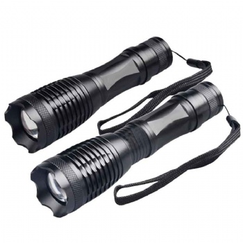Zoomable LED Tactical Flashlight