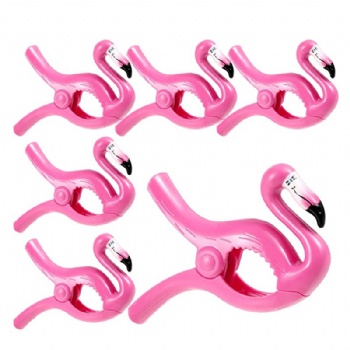 Flamingo-Shaped Towel Clip
